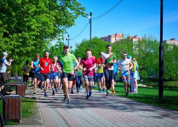 В России запущен новый проект, сочетающий бег в парках и волонтерство, — 5 верст
