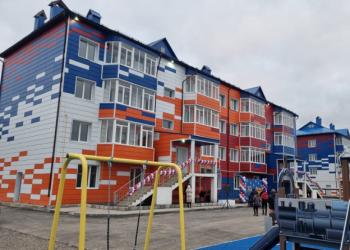 В городе Томмоте Республики Саха (Якутия) 30 семей получили новые квартиры по программе переселения граждан из аварийного жилья