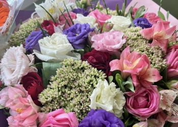 Группа ВТБ: спрос на цветы к 1 сентября вырос на треть